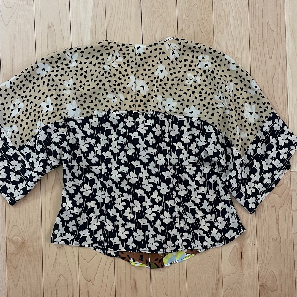 CAbi Patchwork Heart and Floral Pattern Blouse XS - image 8